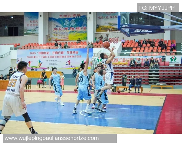 南京篮球队与武汉篮球队赛后复盘团队协作的精彩瞬间与战术分析